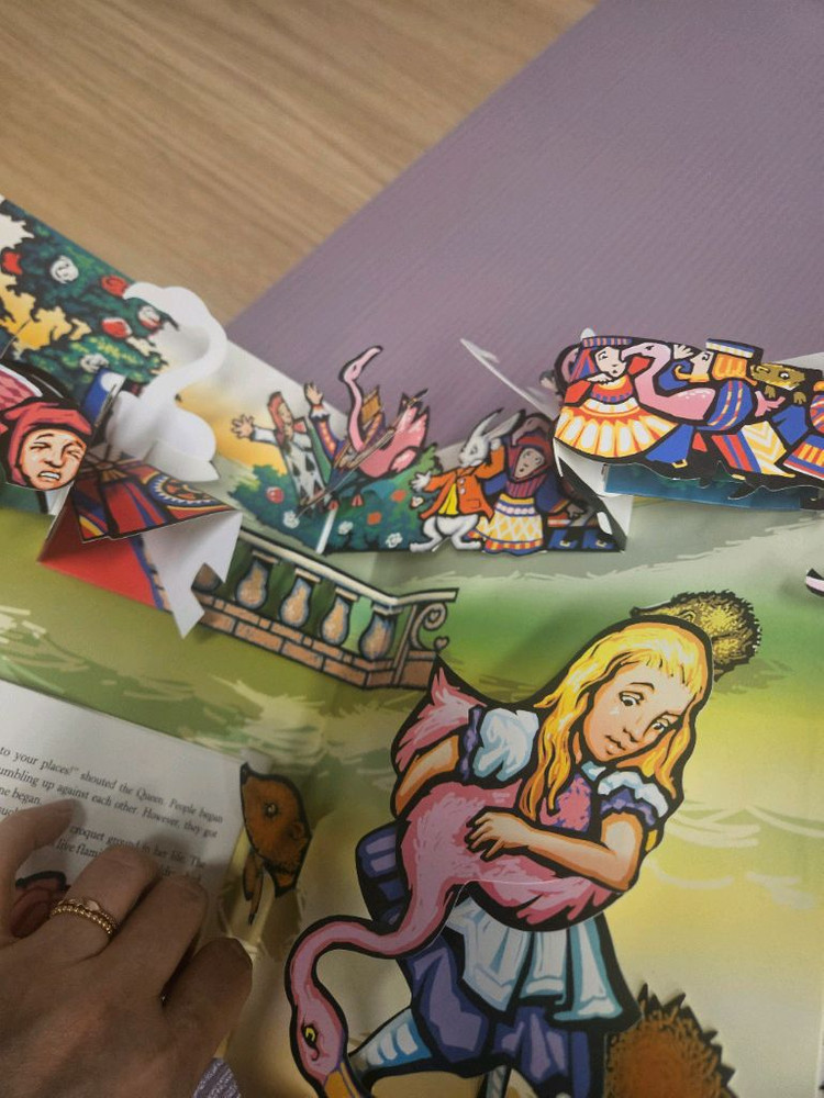 앨리스 3d 팝업북(로버트 사부다)--5