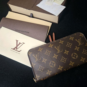 모노그램 장지갑