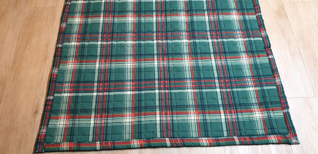 (미사용)체크무늬 누빔 침대 패드 SS--3