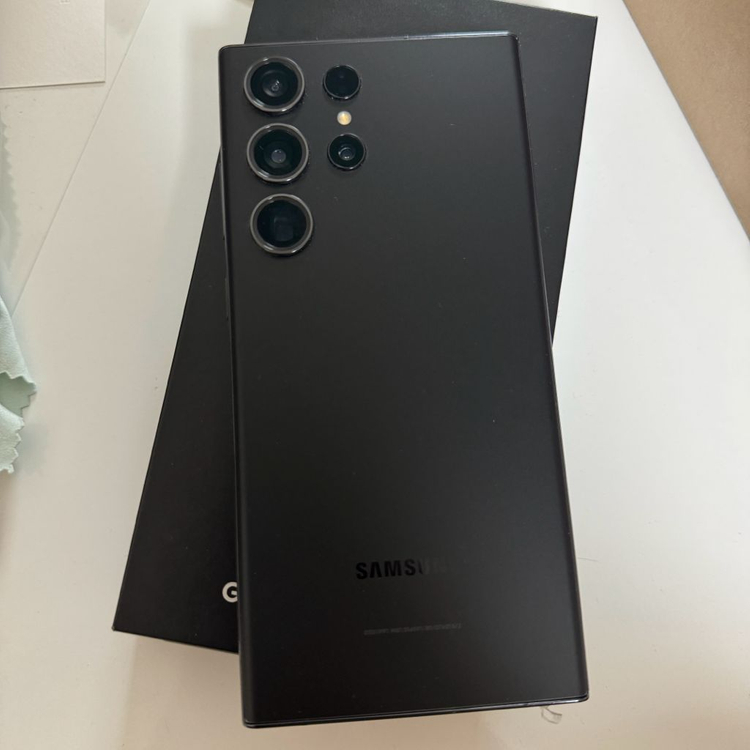 갤럭시 S23 울트라 512GB 블랙 S급 자급제 미개통(카메라용으로 사용) 이미지