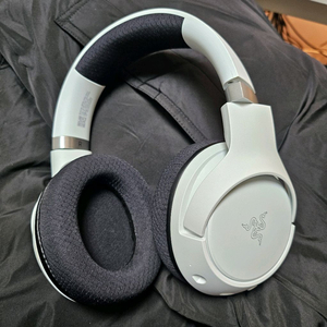 레이저 RAZER 카이라 프로 헤드셋 화이트 판매