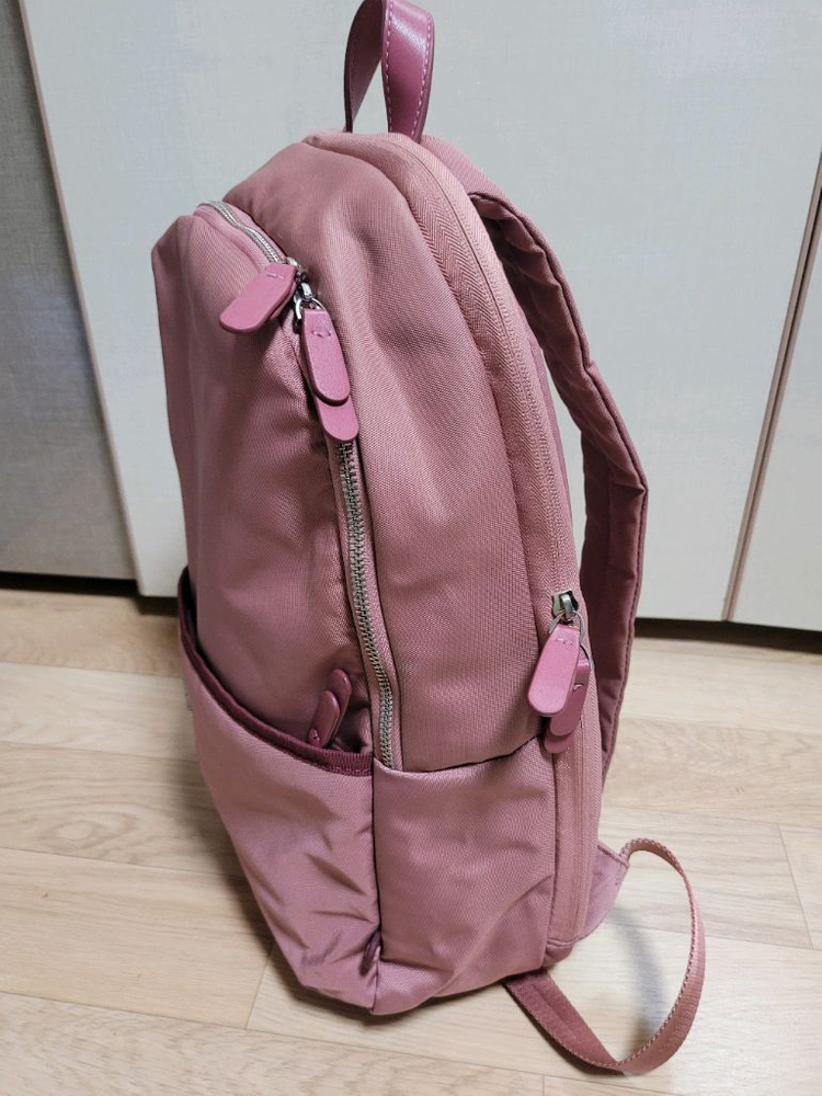 샘소나이트 여성백팩 팝니다 이미지