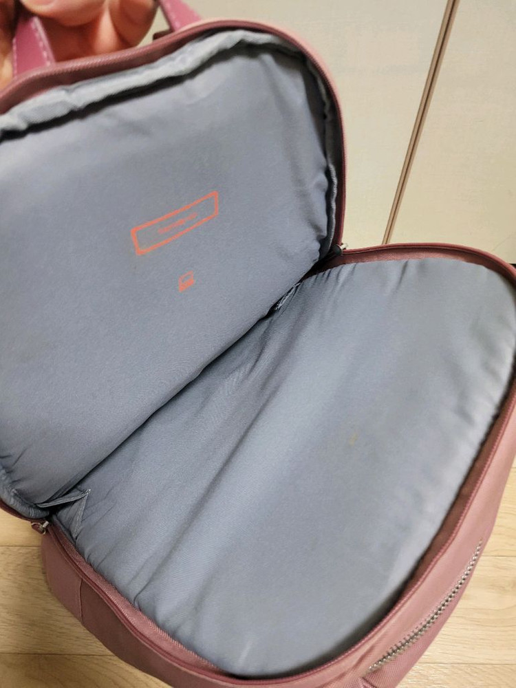 샘소나이트 여성백팩 팝니다 이미지