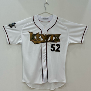 야구 박병호 10년연속 20홈런 기념 유니폼+기념구 이미지