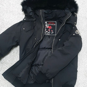 무스너클 발리스틱 정품 여성용 패딩 판매해요 이미지