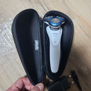 필립스 면도기 70000