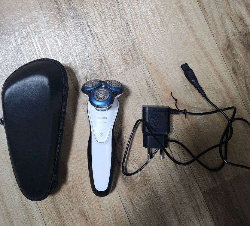 필립스 면도기 70000--5