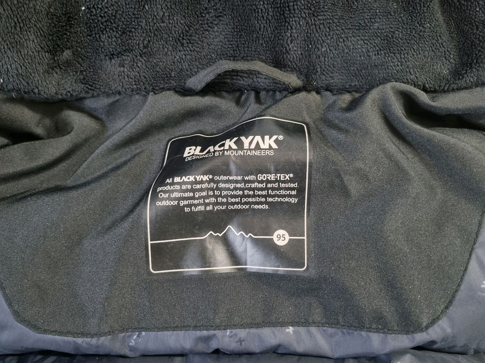 [95]블랙야크 고어텍스 야상패딩 엣지네오 대대장급 패딩 블랙퍼 등산 이미지
