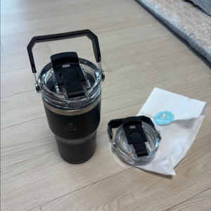 캐리보틀 텀블러 팝니다 630ml 블랙