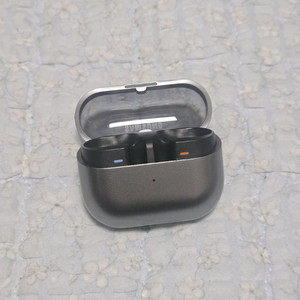 버즈3프로 본체, 버즈3프로 오른쪽, 버즈3프로 왼쪽 각개 팝니다 이미지