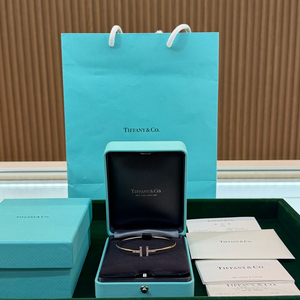 정품 티파니 T와이어 파베다이아 팔찌 로즈골드 M사이즈