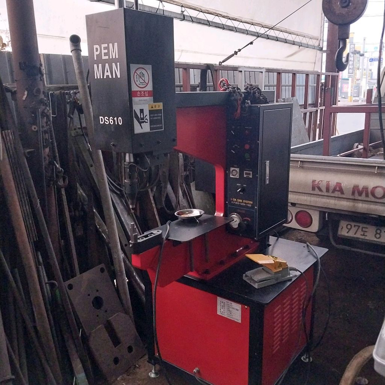 펨프레스,판금유압프레스 이미지