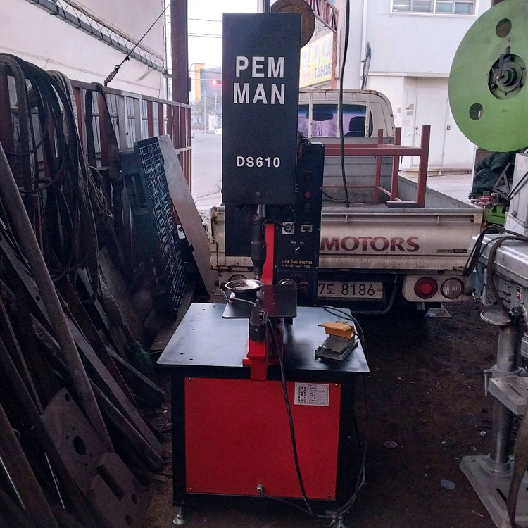 펨프레스,판금유압프레스 이미지