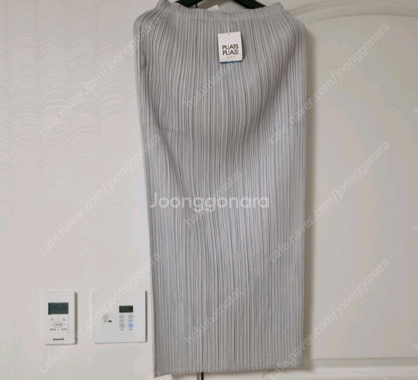 이세이미야케 플리츠플리즈 베이직 반팔탑 스커트 둘다 3사이즈 새상품 일괄--6