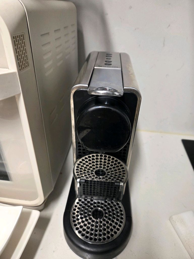 네스프레소시티즈플래티넘 c140 이미지