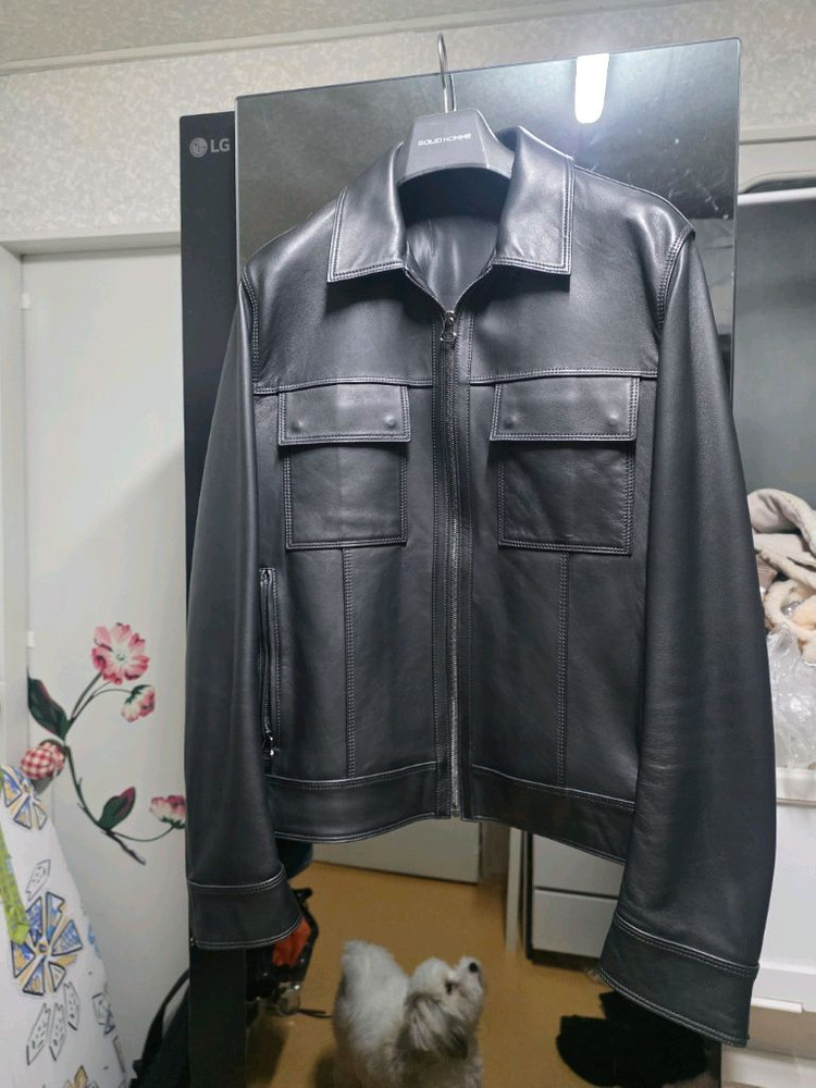 솔리드옴므 양 가죽자켓 50 사이즈 판매합니다--5