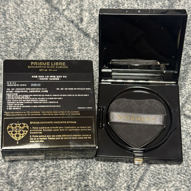 지방시 프리즘 리브르 스킨-케어링 글로우 쿠션 본품+리필 반택포--1