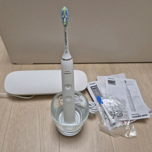 필립스 소닉케어 전동칫솔 다이아몬드클린 9000