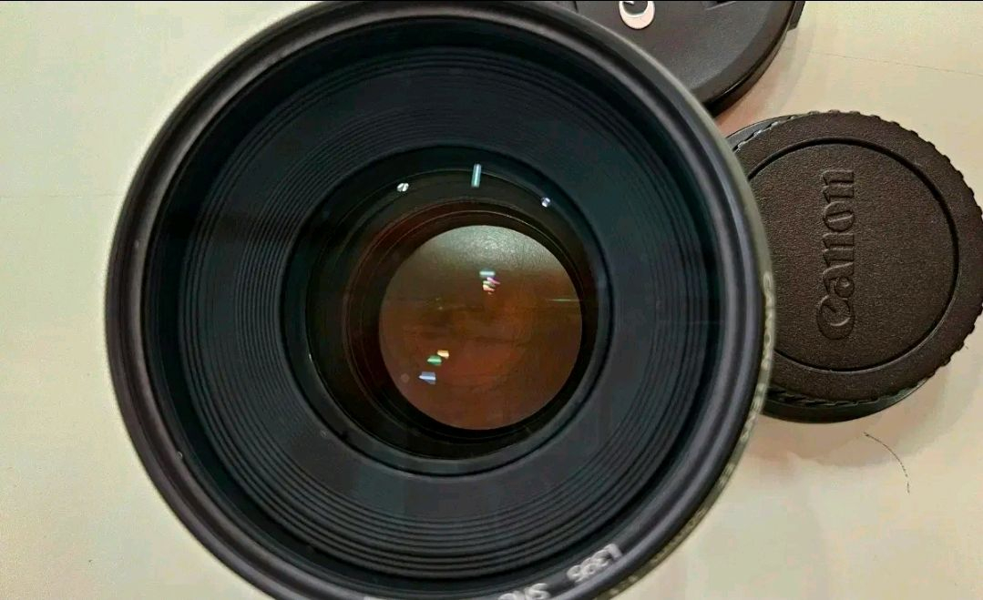 캐논 EF 50mm F1.2 L USM 오이만두 50.2L 인물렌즈 이미지