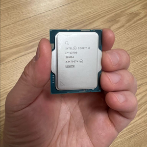 인텔 i7 13700 CPU