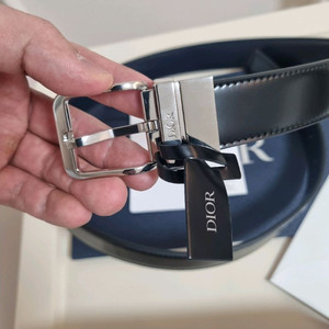 디올 벨트 90사이즈(30~32인치) 시착만한 새제품팝니다