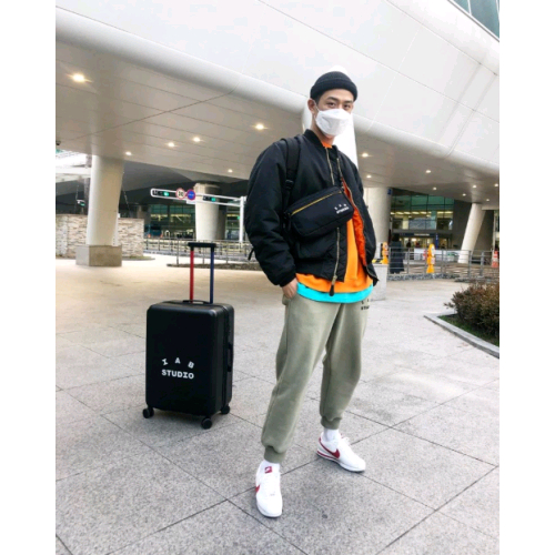 IAB STUDIO X SAMSONITE 크로스백 새상품 이미지