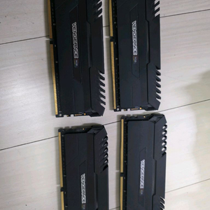 커세어 벤젠스 RGB DDR4 64GB 2666MHz 램 이미지