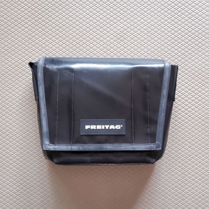 프라이탁 라씨 (FREITAG / F11 LASSIE) 올블랙 (올검) | 미사용 새상품 이미지