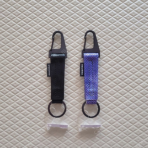 프라이탁 키링 아처 (FREITAG / F531 ARCHER) 올블랙 / 퍼플 이미지