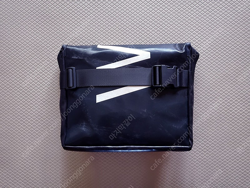 프라이탁 덱스터 (FREITAG / F14 DEXTER) 올블랙 화이트레터링 (검흰) | 미사용 새상품 이미지