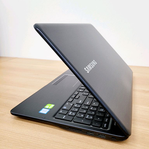 삼성 노트북 i7-8세대 (4코어/8스레드) 지포스 그래픽