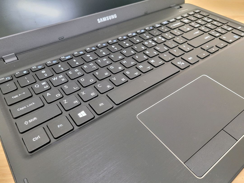 삼성 노트북 i7-8세대 (4코어/8스레드) 지포스 그래픽--3