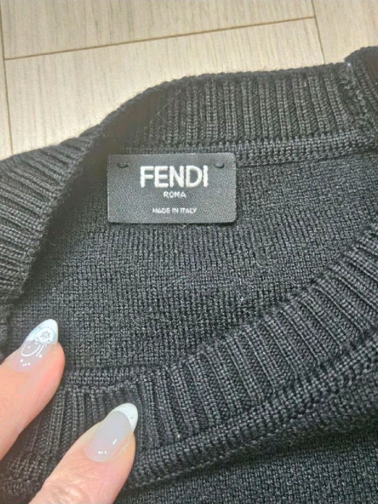 펜디 키즈 모노그램 울니트 8y 최종가--8