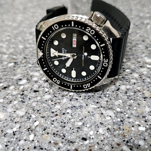 세이코다이버쿼츠7548-7000