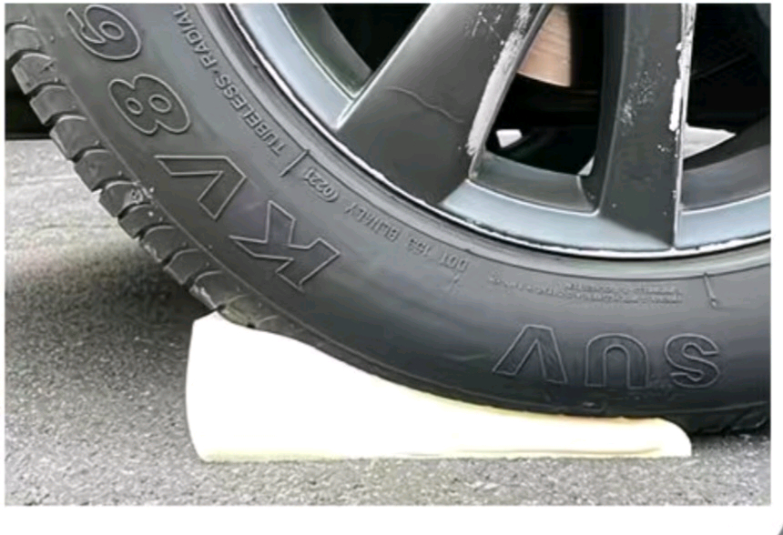 원형 고탄력 메모리폼 쿠션 진그레이 컬러(새것)--3