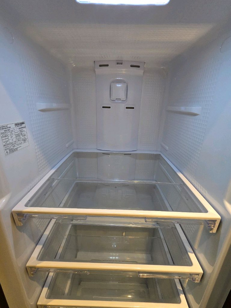 삼성 김치냉장고 M7000 RQ28M6100S8--5