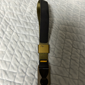 픽디자인 스트랩 커프 켈프색