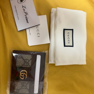 구찌 오피디아 gg 수프림 카드지갑