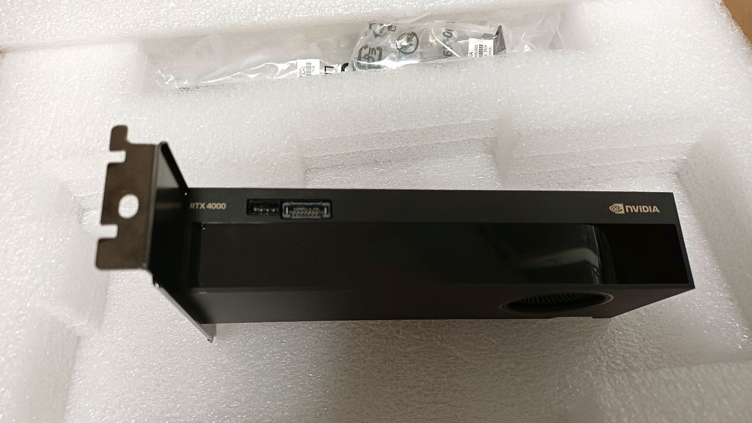 NVIDIA Quadro RTX 4000 SFF Ada Generation D6 20GB (병행수입)--6