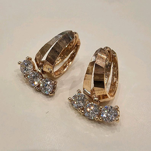 <새것> 18k핑크골드_큐빅또르르 링귀걸이