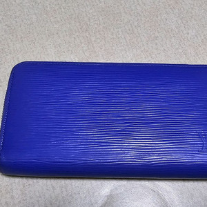 루이비통 에삐 레더 장지갑