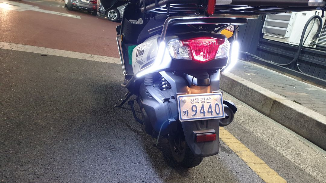 하우주 U 100cc 스쿠터 이미지