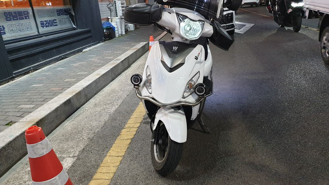 하우주 U 100cc 스쿠터 이미지