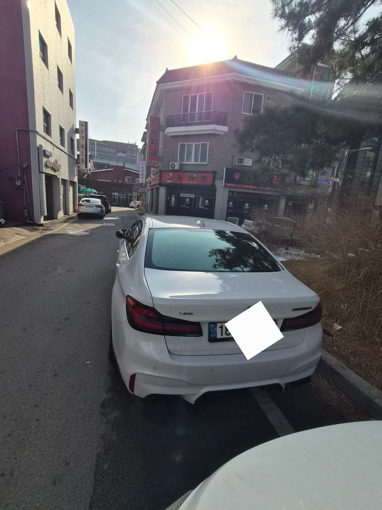 2018년식 BMW 520d 96000k 화이트 꼬냑시트 파라요--1