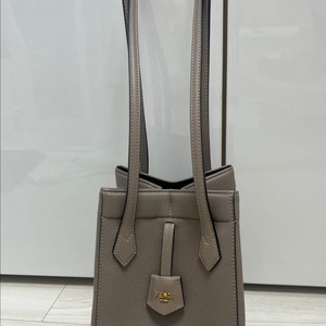 펜디 오리가미 그레이 스몰