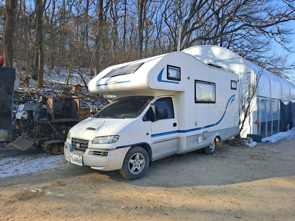 캠핑카 모터홈 이미지