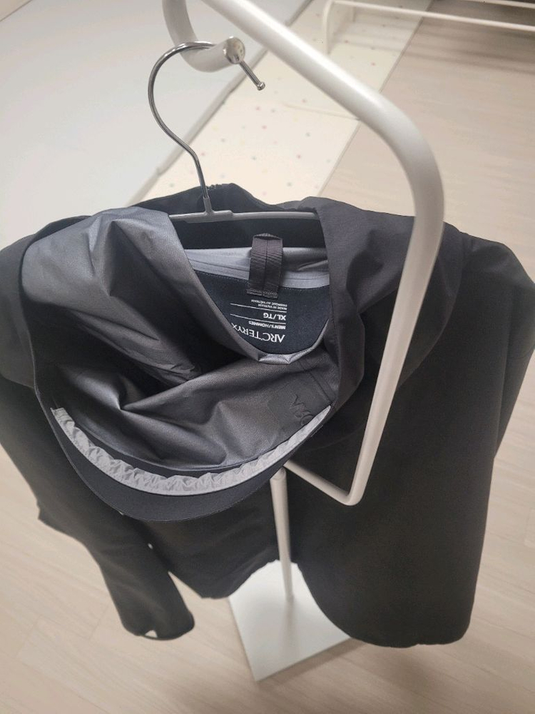 아크테릭스베타바람막이 이미지