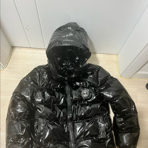 트랩스타 유광패딩 이미지