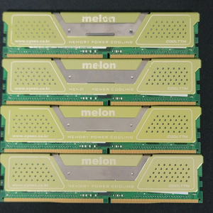 SK하이닉스 DDR4 2666 ECC/REG 8GB 메모리 4장 (총 32GB)