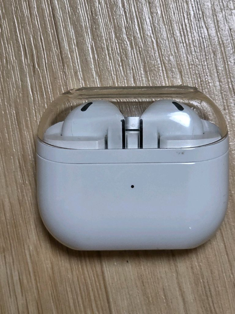 컴퓨터 부품 + 삼성 갤럭시 버즈3 화이트--8